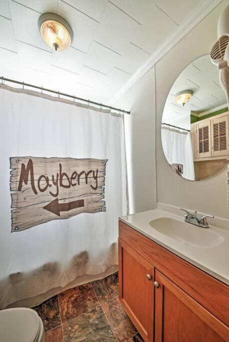 Mayberry Haven Mount Airy Exterior foto