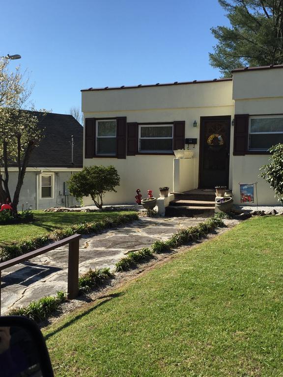 Mayberry Haven Mount Airy Exterior foto
